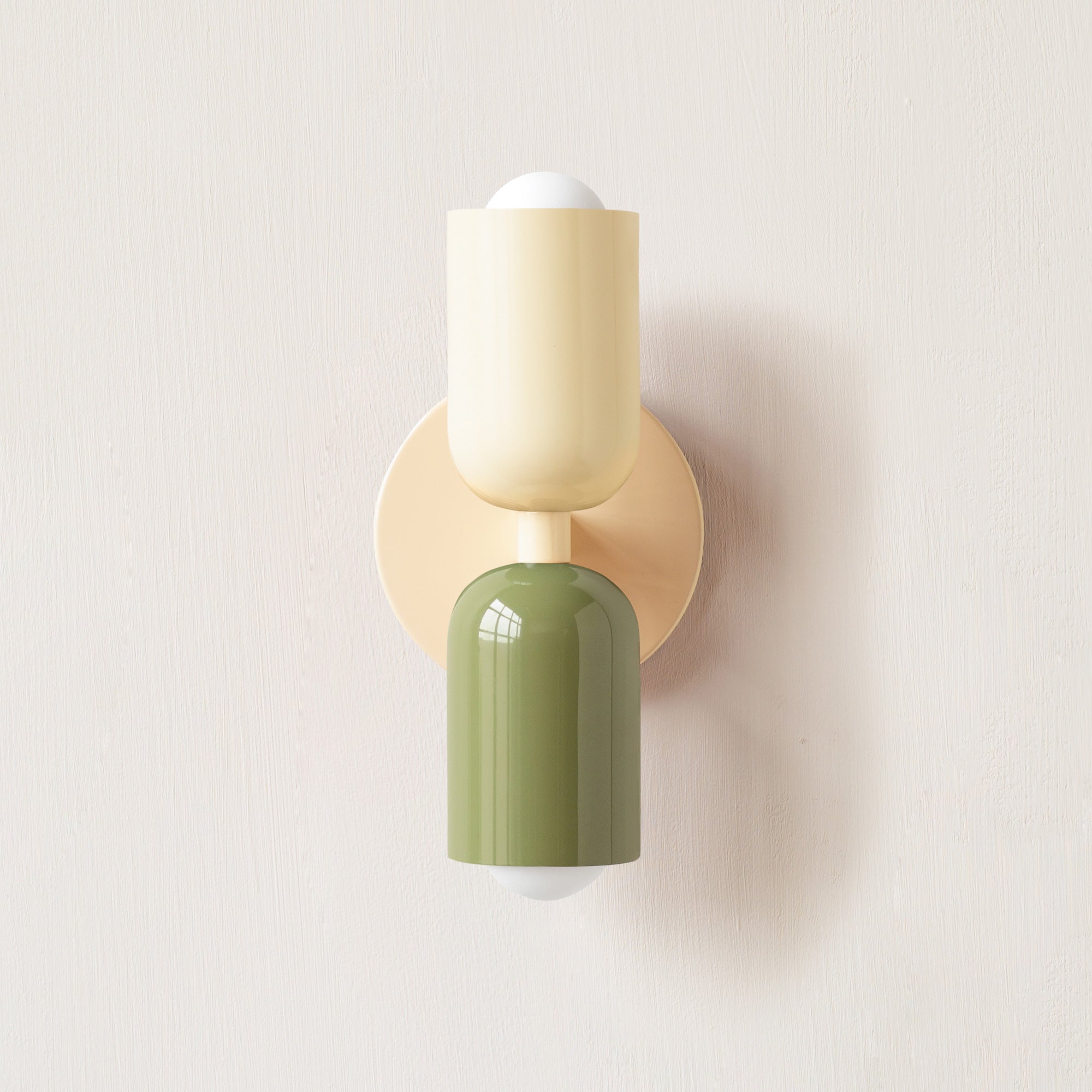 Brio - Designad vägglampa