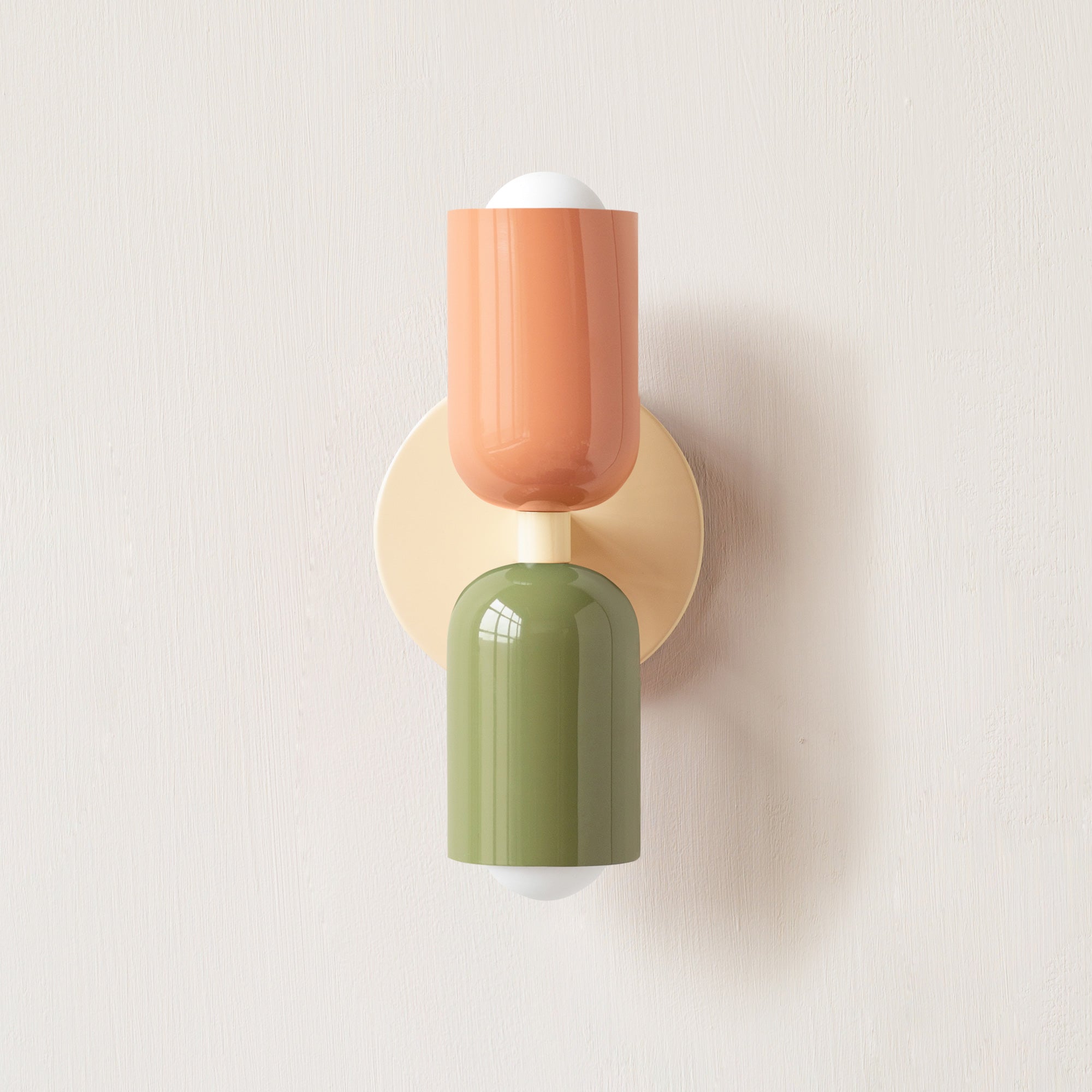 Brio - Designad vägglampa