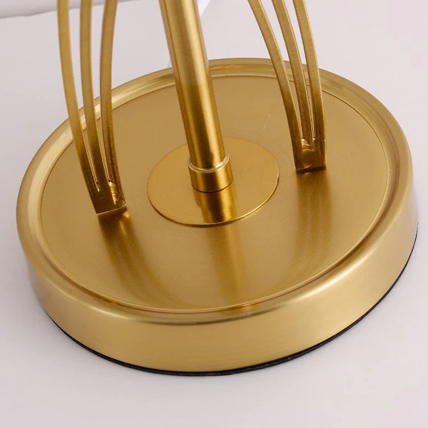 Luciano - Lyxig Bordslampa