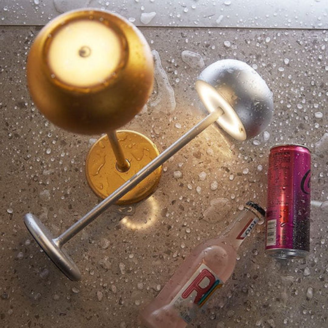 Tivra - Minimalistisk bordslampa