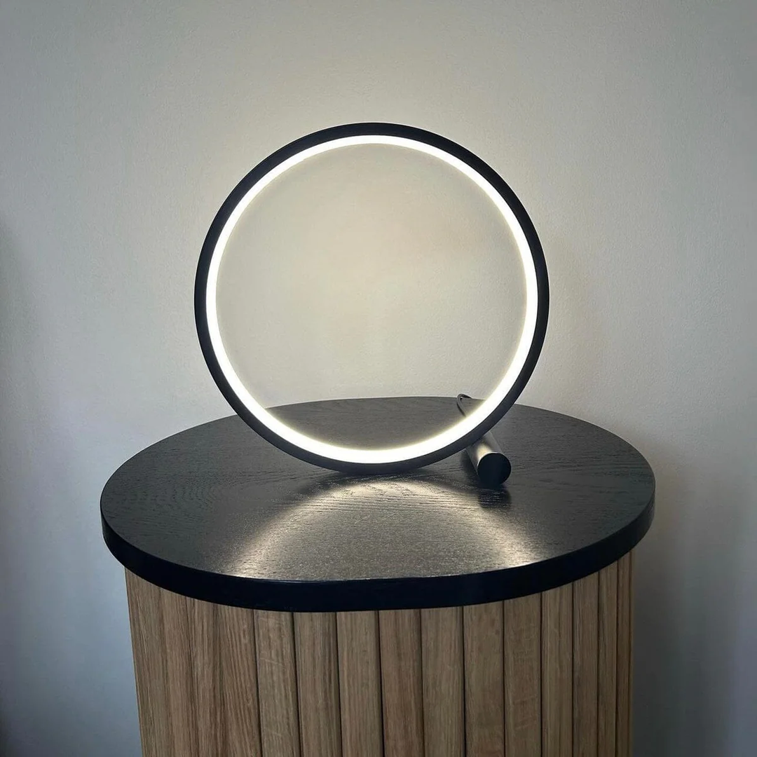 Oia - Modern LED-bordslampa med Touch