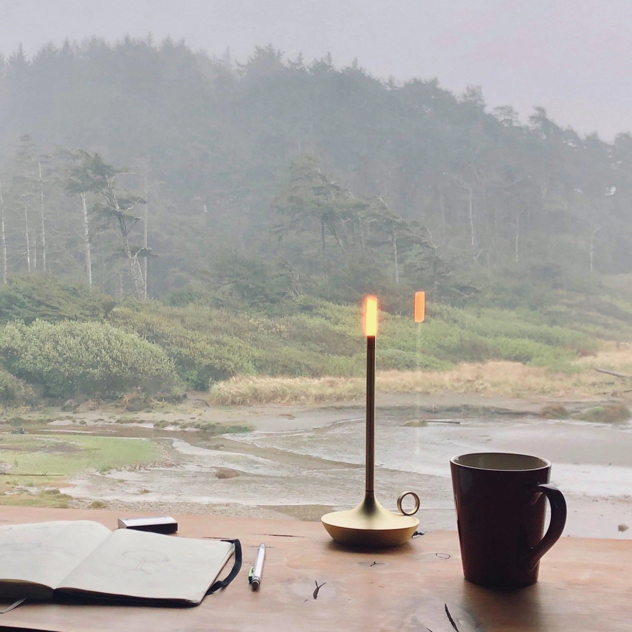 Vivae - Minimalistisk bordslampa