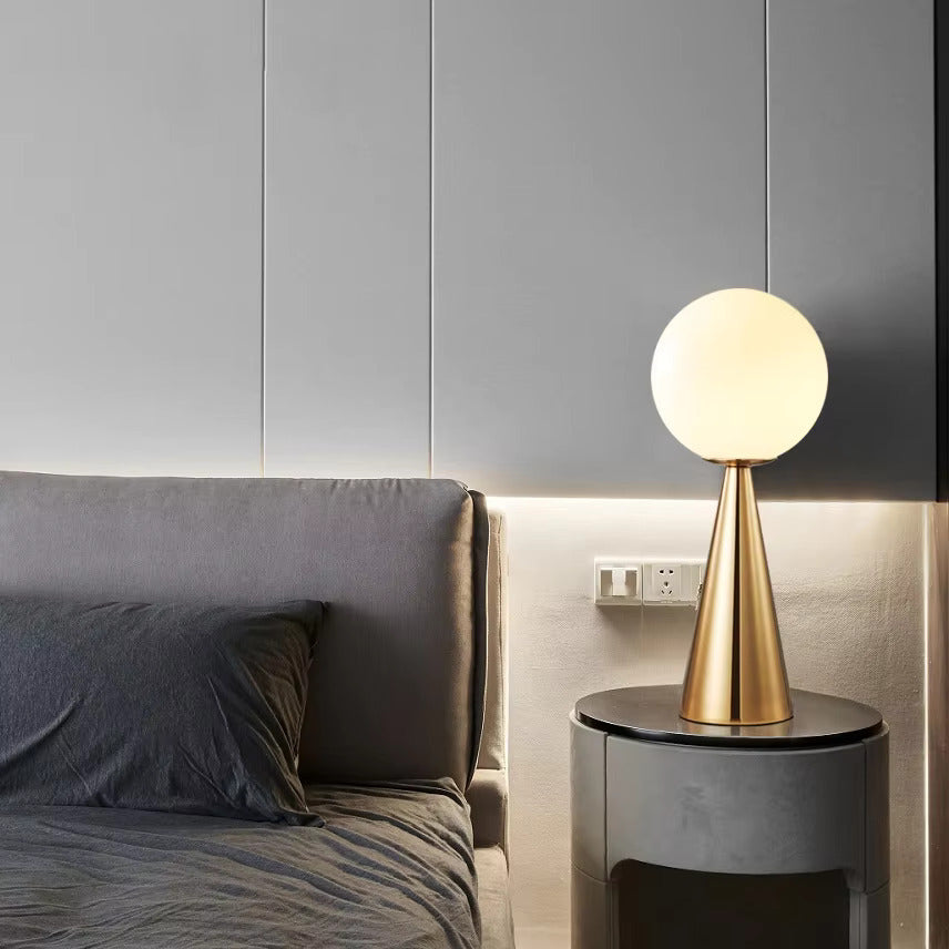 Sinthia - Modern Bordslampa