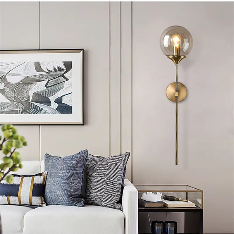 Vega - Modern vägglampa