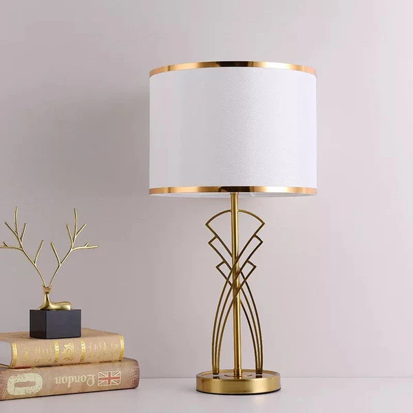 Luciano - Lyxig Bordslampa