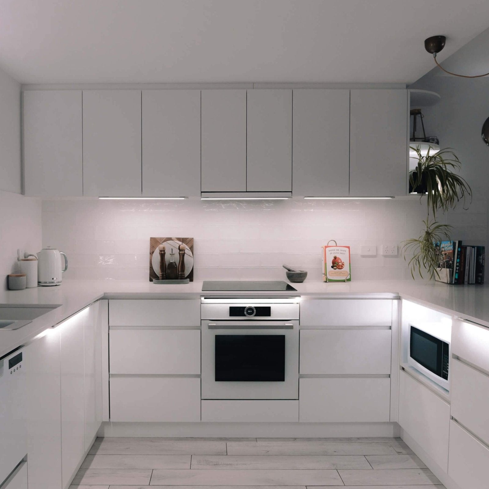 Illuminate™- De trådlösa LED-ljusremsorna med rörelsesensor