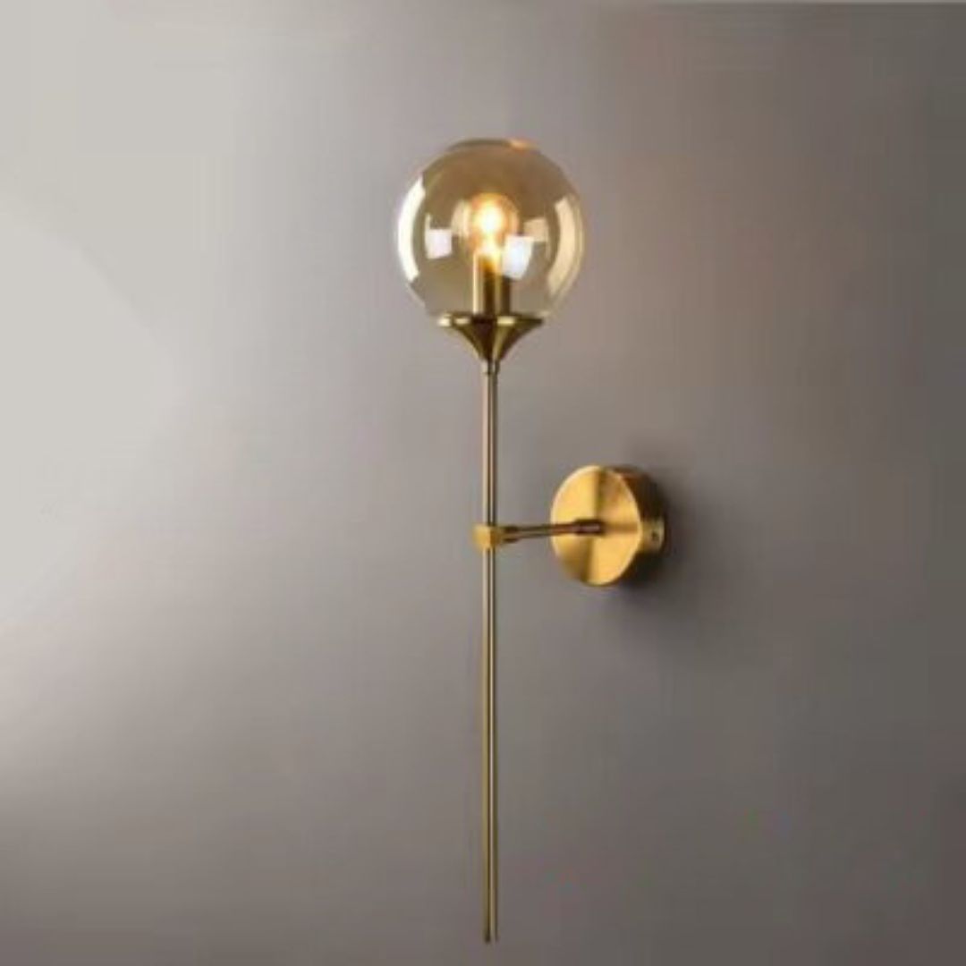 Vega - Modern vägglampa