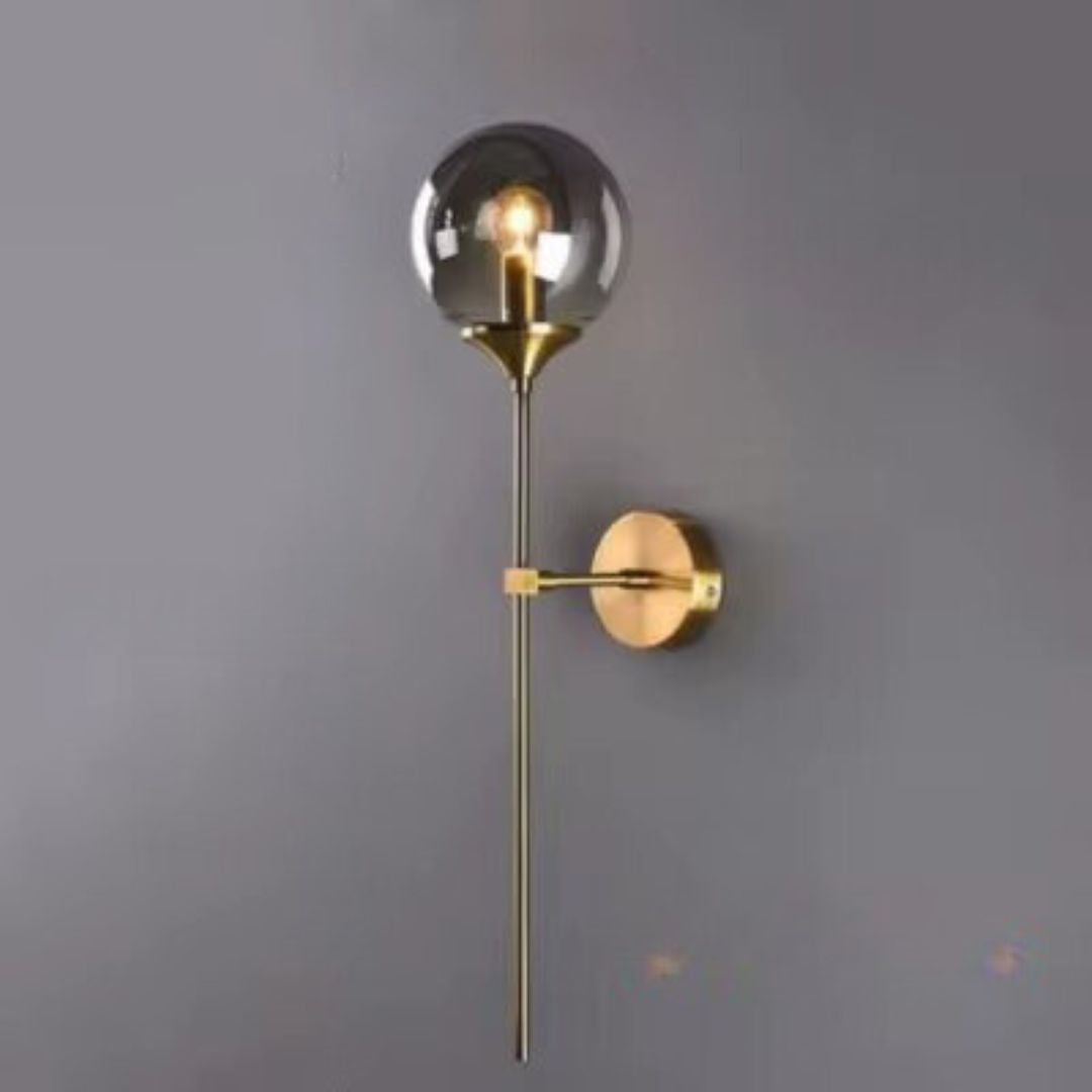 Vega - Modern vägglampa