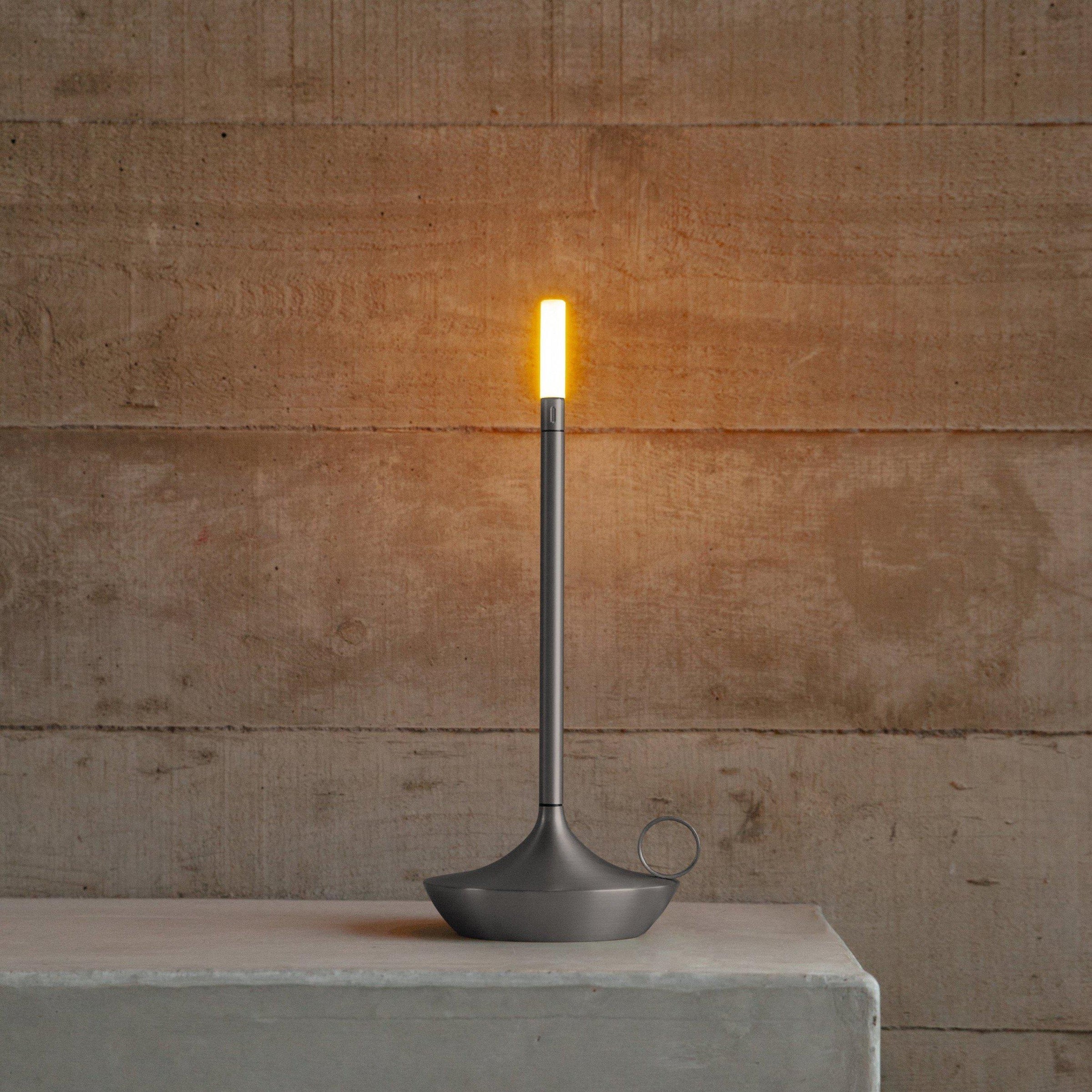 Vivae - Minimalistisk bordslampa