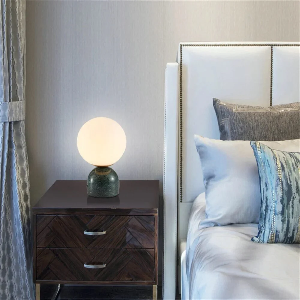 Globe - Modern nordisk bordslampa med glasboll